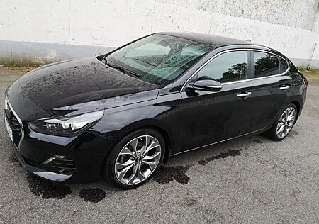 Hyundai i30 1.4 T-GDI Fastback Premium DCT