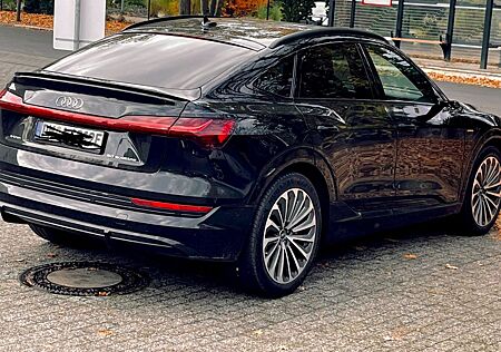 Audi e-tron 50 Sportback AHK PANO B&O S-Sitze Matrix