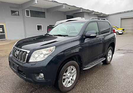Toyota Land Cruiser Automatik Kurz AHK 2011 Rückfahrka