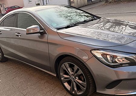 Mercedes-Benz CLA 180 BlueEFFICIENCY Edition Edition