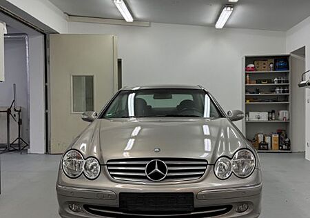 Mercedes-Benz CLK 200 CGI ELEGANCE Elegance