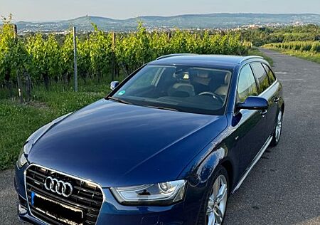 Audi A4 Avant 2.0 TFSI Quattro S-Line 224 PS