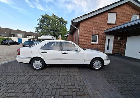 Mercedes-Benz C 180 Elegance als Oldtimer (sehr gepflegt)