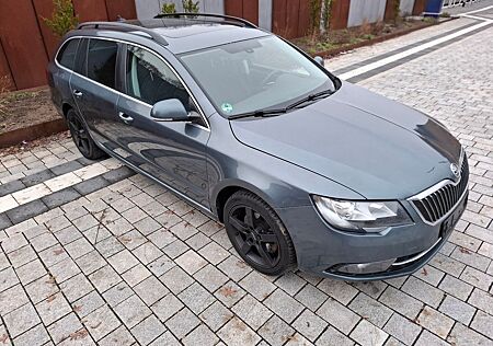 Skoda Superb Facelift 2.0TDI 4x4 Allrad*Automatik*