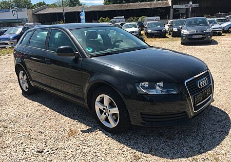 Audi A3 Sportback 1.6 Attraction AUTOMATIC KLIMA