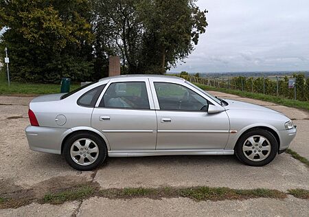 Opel Vectra 1.8 16V Selection Selection
