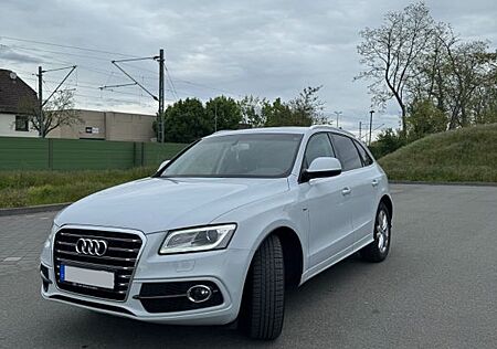 Audi Q5 2.0 TDI 140kW S tronic PANORAMA+SPORT+S-Line