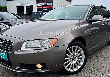 Volvo S80 Lim. D5 Summum-2.4-LEDER-MEMORY-XENON-PDC-