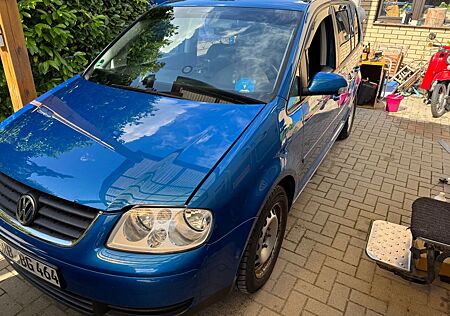 VW Touran Volkswagen 1.6 FSI