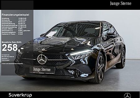 Mercedes-Benz A 200 d , NIGHT PROGRESSIVE KAMERA STANDH SPUR