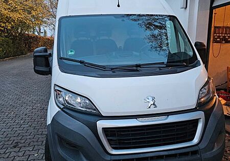 Peugeot Boxer L3H2 mit AHK