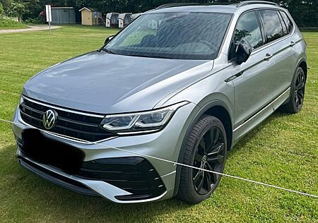 VW Tiguan Allspace Volkswagen R Line 2.0 TDI 4Motion 200PS