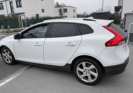 Volvo V40 CC V40 Cross Country T3 Geartronic Momentum Mom...