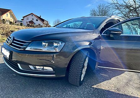 VW Passat Variant Volkswagen Passat Kombi Comfortline AHK, HU&Service neu!