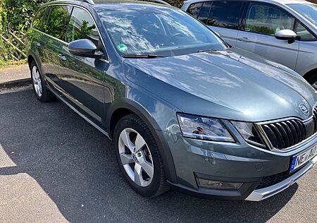 Skoda Octavia 2.0 TSI DSG 4x4 Scout Neuwertig/Einmalig