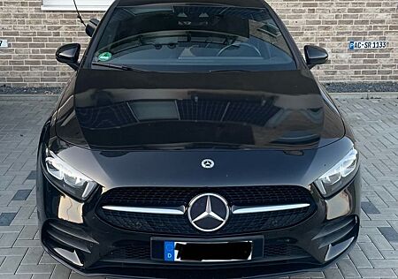 Mercedes-Benz 250 A-Klasse A250e AMG/AHK/AR/Ambi/Her.-Gar/Night