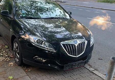 Lancia Delta Argento