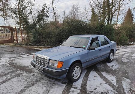 Mercedes-Benz 300 300E 1.Hand Öl +Kerzen neu