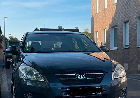 Kia Cee'd / Ceed 1.4 CVVT LX LX