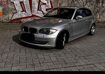 BMW 120i -