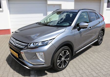 Mitsubishi Eclipse Cross Intro Edition LED Scheinwerfer PDC