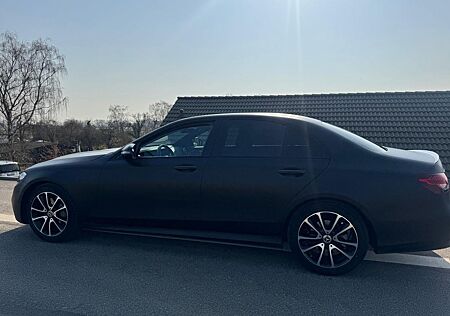 Mercedes-Benz E 220 d Autom. -