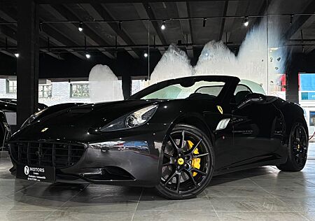 Ferrari California 30 *V8 *Carbon*Kamera*LED Lenkrad*