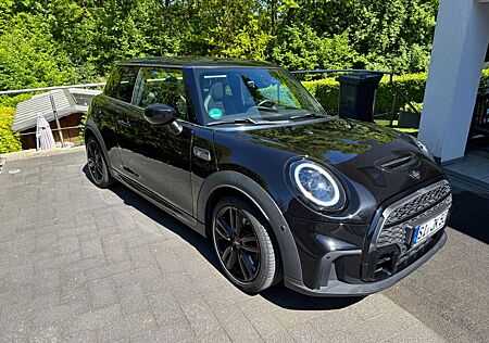 Mini Cooper S - John Cooper Works Trim