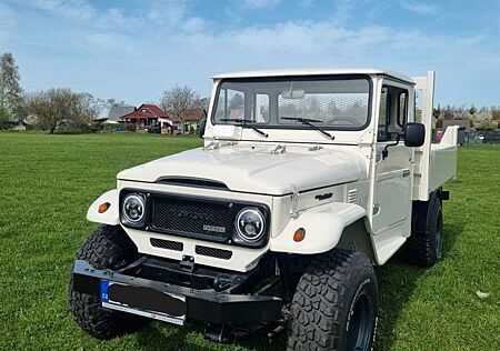 Toyota Land Cruiser BJ45, orig. restauriert. TOP