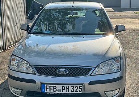 Ford Mondeo 2,5 V6 Ghia 5-tronic Ghia