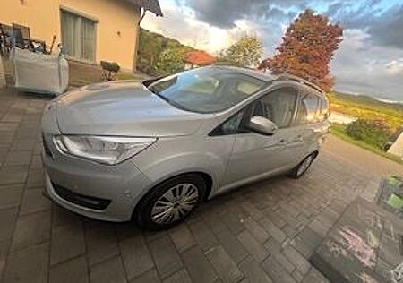 Ford Grand C-Max 1,0 EcoBoost 92kW Cool & Connect...