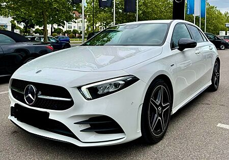 Mercedes-Benz A 180 A180 AMG*NightP.*Garantie*Amb*8-fach*Service neu