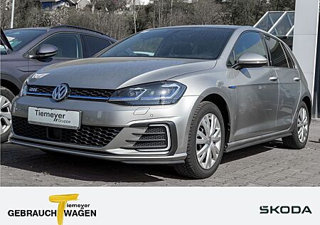 VW Golf Volkswagen GTE NAVI LED SITZHZ PDC