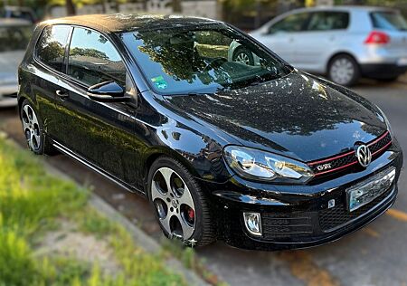 VW Golf Volkswagen 2.0 TSI GTI