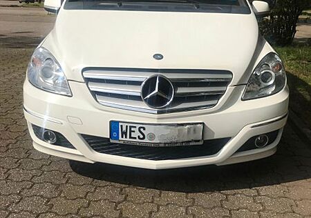 Mercedes-Benz B 150 -