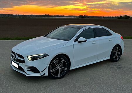 Mercedes-Benz A 250 AMG LINE / PANO / SHZ / AERO KIT