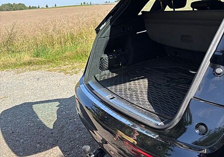 Audi Q5 50 TFSI e S tronic quattro design design