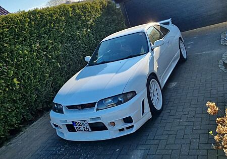 Nissan Skyline R33 GTR - 24U - TÜV Neu