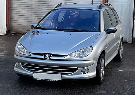 Peugeot 206 Kombi,Klimautomatik,Alufelgen, AHK,Tüv6/2027