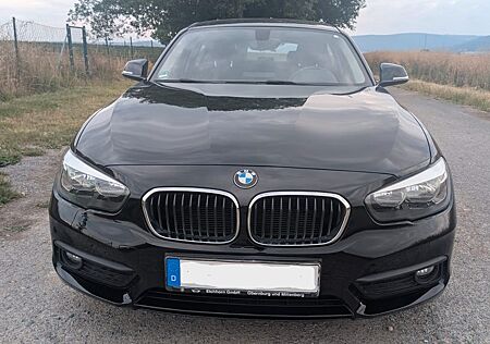 BMW 116i Advantage - schwarz