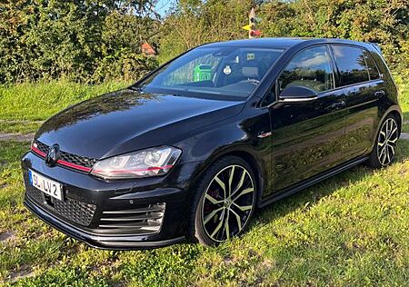 VW Golf Volkswagen 7 GTI Scheckheft gepflegt Top Zustand