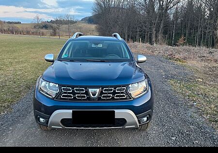 Dacia Duster dCi 110 4WD / AHK / Alu 8-fach Reifen