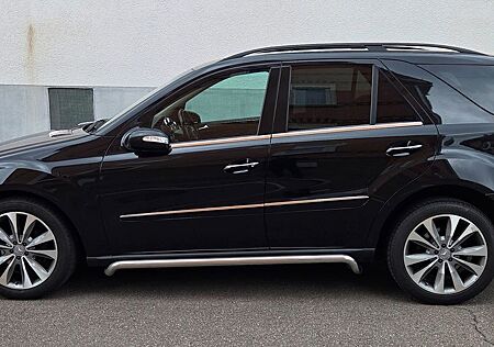 Mercedes-Benz ML 320 CDI 4MATIC - TÜV NEU