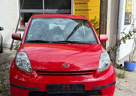 Daihatsu Sirion 1.0 - Tüv bis 08.2026 + viele Teile neu