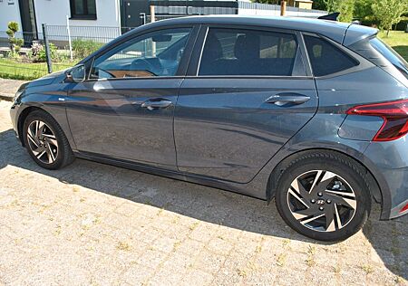 Hyundai i20 1.0 T-GDI 74kW Hybrid DCT Connect & Go C...