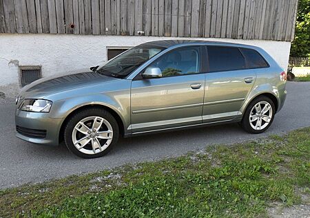 Audi A3 1.6 Sportback, top, orig. 67000km,unfallfrei