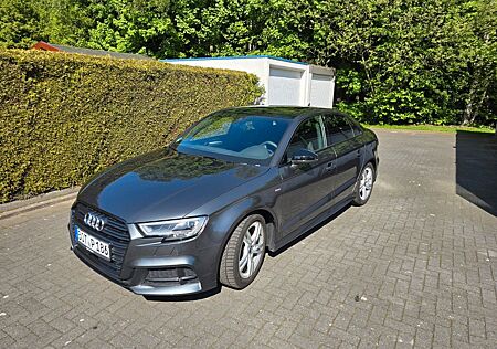 Audi A3 Lim 35 TFSI S tronic Sport - LED Matrix - DAB