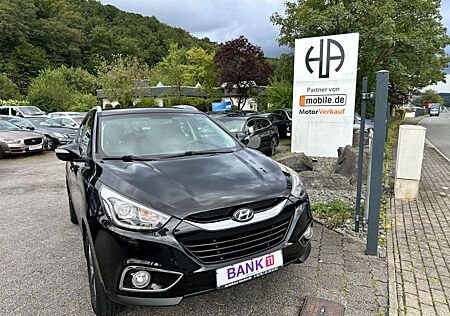 Hyundai ix35 Style AWD*1.HAND*8-FACH*KLIMA*AHK*PDC*TOP