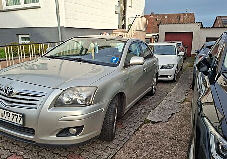 Toyota Avensis 2.0 D-4D -