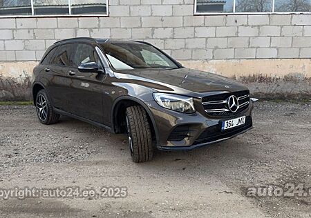 Mercedes-Benz GLC 350 e 4MATIC AMG Line Autom. AMG Line